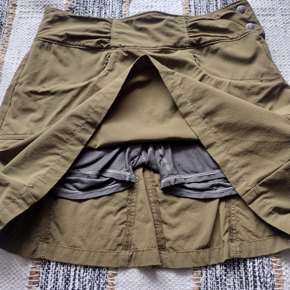 Athleta athletic Skort olive green color. - Picture 3 of 5